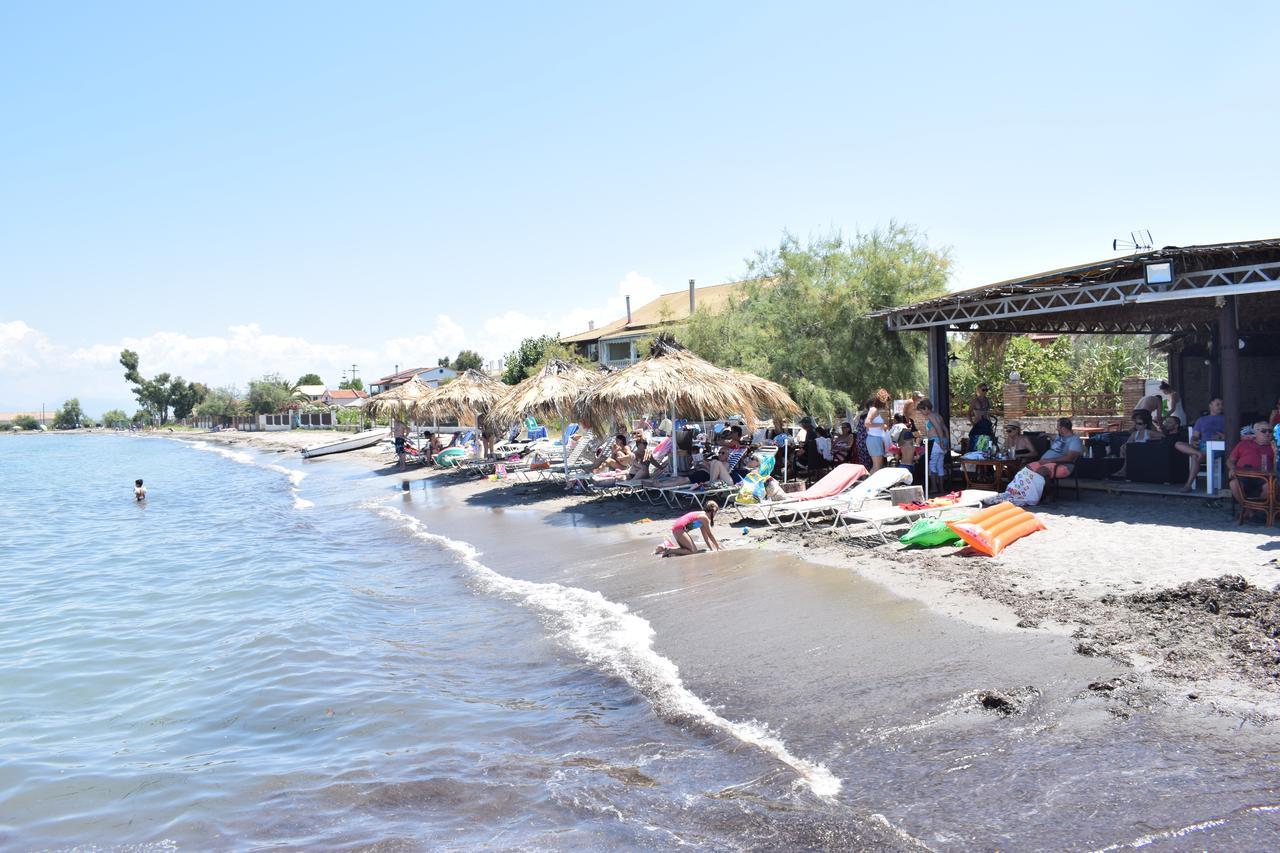 Petrakis Beach Лефкими Экстерьер фото